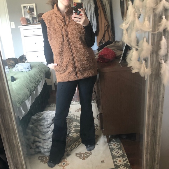 Sherpa Vest - Picture 5 of 6